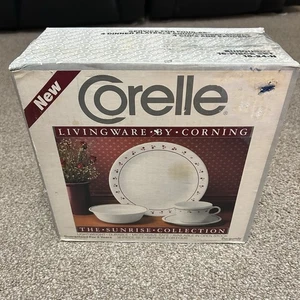 NIOB Vintage Corelle BURGUNDY ROSE 16 Piece 4 Plates 4 Bowls 4 Cups 4 Saucers - Picture 1 of 10