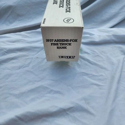 ERTL 1937 AHRENS-FOX ПОЖАРНАЯ МАШИНА МОНЕТА БАНК МАСШТАБ 1/30 ЛИТОЙ 1992 ВИНТАЖНЫЙ - Изображение 1 из 4