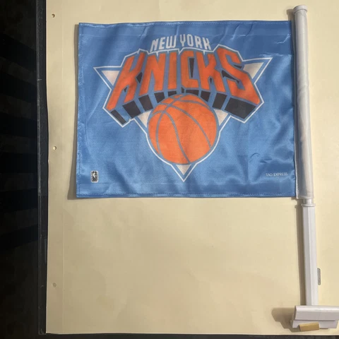 Vintage New York Knicks Car Flag! Nice Old Collectible Item! Heavy Duty Material Cover