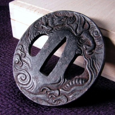 TSUBA Onda Dragón Diseño Pequeña Espada Japonesa Guardia Edo Antigua Foto 1 de 4