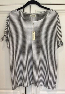 Top de punto Max Studio 1X negro/blanco a rayas con corbata manga corta más nuevo con etiquetas $68 - Imagen 1 de 4