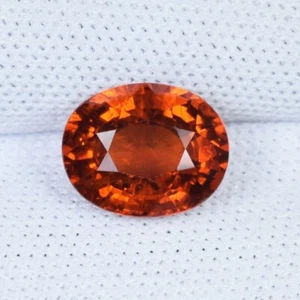 2.80 ct STUNNING ORANGE RED / NATURAL SPESSARTITE GARNET - OVAL Gemstone !! - Picture 1 of 3