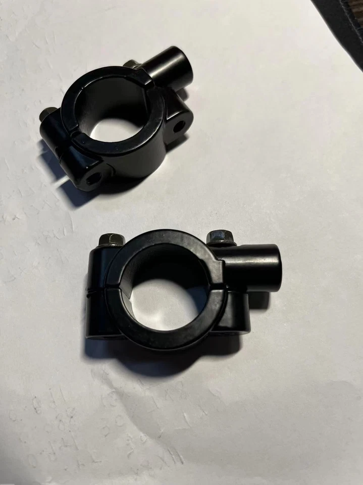 Soporte de espejo de parabrisas 25 mm M8 para Yamaha V-Star XVS1100 XVS650 XVS1300 XVS950 Foto 1 de 1