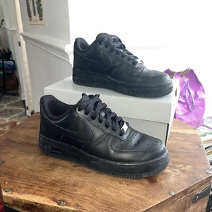 Size 7.5 - Nike Air Force 1 Low Triple Black W - Picture 1 of 5