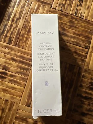 MARY KAY Medium Coverage Foundation IVORY 104 Normal/Oily New, Opened - Image 1 of 4