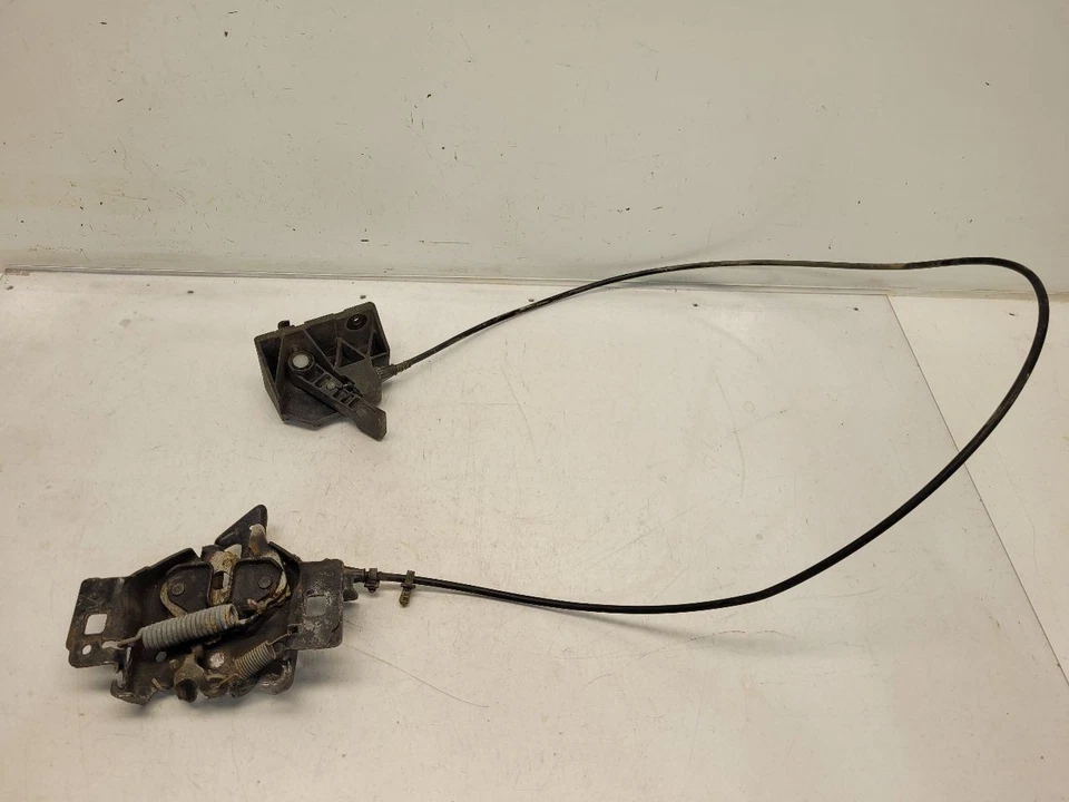 2006 Ford F150 XLT Hood Release Latch & Cable   - Image 1 of 4