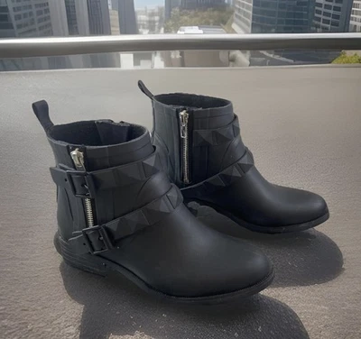 Rebecca Minkoff 黑色橡胶踝靴女式 6 个短靴雨靴 — 第 1/4 张图片