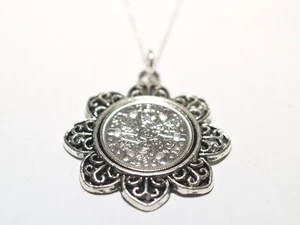 Floral Pendant 1935 Lucky sixpence 90th Birthday+ 18 inch Sterling Silver Chain - Picture 1 of 1