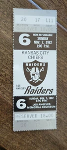1982 KANSAS CITY CHIEFS @ LOS ANGELES RAIDERS FULL TICKET UNPLAYED STRIKE GAME - Bild 1 von 1