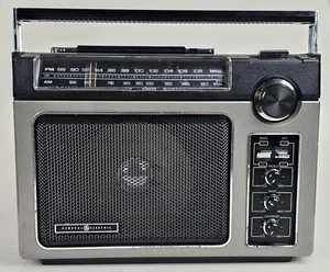 GE General Electric FM AM Radio Model 7-2880B Portable Battery or Cord Works VTG - Picture 1 of 17