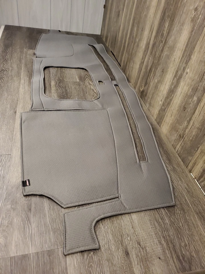 21-22 Ford F-150 Covercraft Dashboard Dash Mat Cover (Charcoal gray) Foto 1 de 4