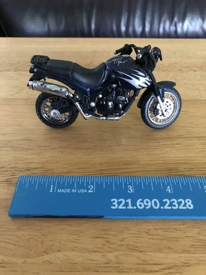 Maisto Triumph Tiger Hachette 1:18 Mega Bike Diecast Collectable Motorcycle Cool - Image 1 of 4