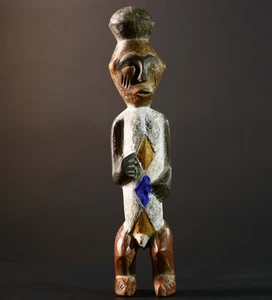 Afrikanische Stammes Statue geschnitzt Holz bemalt geometrisch Kongo Ritual Figur - G5790 - Bild 1 von 24