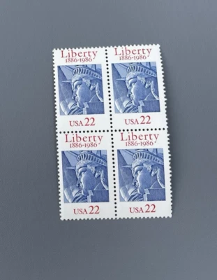 1986 USA State of Liberty Centenary 22 cents block of four stamps - MNH - Image 1 of 2