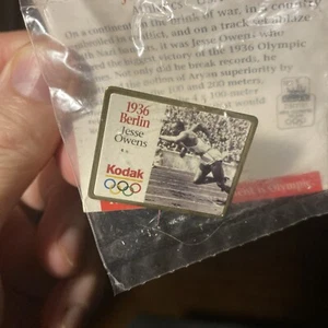 Kodak 1995 Olympic 1936 Berlin Jesse Owens Pin New Eastman Kodak - Imagen 1 de 2