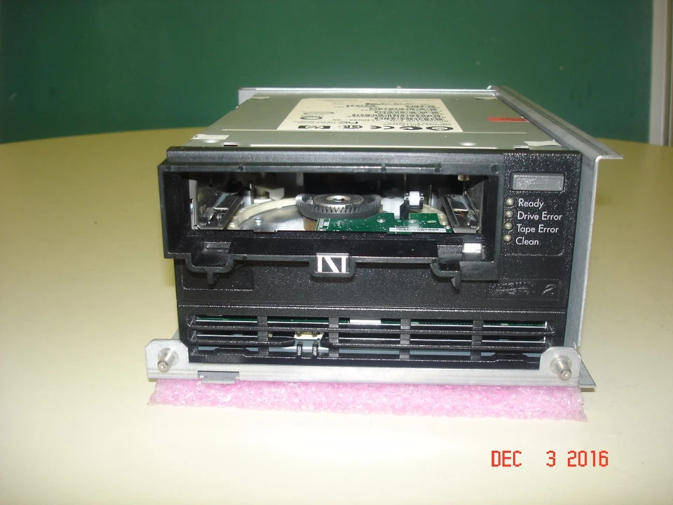 3139033-05 QUANTUM LTO2 TAPE DRIVE IN SLED FOR STORAGETEK L20 LIBRARY  - Image 1 of 4
