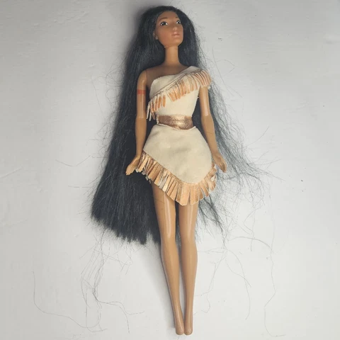 1995 Vintage Disney Sun Colors Pocahontas Doll Mattel #13331 Cover
