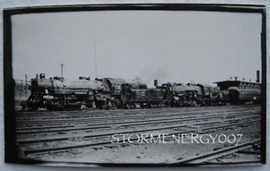Island Pond, VT Grand Trunk Railway #3715 locomotora estación de tren 1952 foto - Imagen 1 de 2