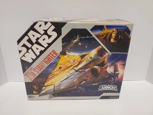 STAR WARS 30 aniversario SAESEE TIIN'S JEDI STARFIGHTER 2006 NUEVO SELLADO - Imagen 1 de 3