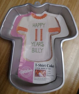 1986 NOS NOOP WILTON VINTAGE T SHIRT CAKE PAN NR - Bild 1 von 4