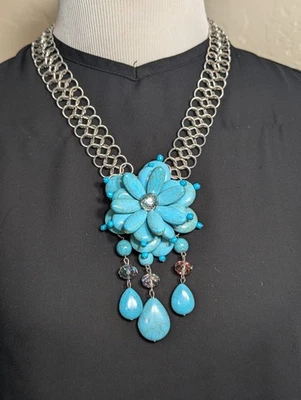 Paparazzi Faux Turquoise Chunky Flower Statement Silver Tone Necklace Rhinestone Foto 1 de 4