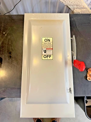 Interruptor de seguridad de desconexión no fusible Siemens HNF363, 100A, 3P sin caja HNF 363 Foto 1 de 4