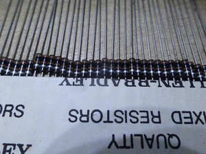 20x 100R 1/4W carbon composition resistor Allen Bradley 0.25w LCR1011 - Picture 1 of 3