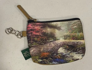 Monedero Thomas Kinkade Puente de la Fe Pintura Cremallera Regalo Gregg 2005 - Imagen 1 de 8