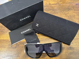 CHANEL Damen Sonnenbrille Eyeware schwarzes Gestell CH5495A gebraucht - Bild 1 von 6