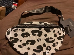RACHEL ZOE BLACK SILVER ANIMAL PRINT FABRIC BELT BAG NWT 9 X 6 W ZIP - Picture 1 of 4