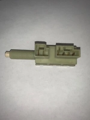 Interruptor de luz de freno GP Sorensen SLS142 Foto 1 de 3