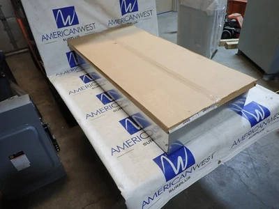 Nuevo Panel Siemens P1C42ML250ATST 250 amperios MLO 208V 3 fases 44" interior + puerta S44B Foto 1 de 4