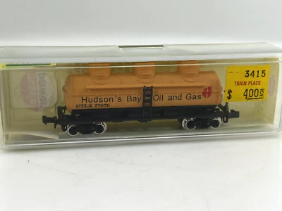 Model Power 3415 Hudson's Bay Oil Gas 3 Dome Tank Car UTLX 77976 N Scale - Image 1 of 3