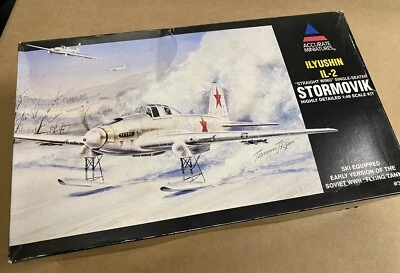Accurate Miniature Monogram Ilyushin IL-2 Stormovik SKI Equipped WWII 1:48 - Immagine 1 di 3