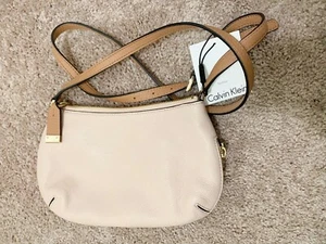Calvin Klein Sky Tan L-RLYNN Small Handbag Purse Bag NEW WITH TAGS - Picture 1 of 4