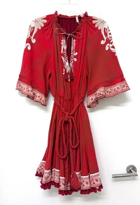 Nuevo con etiquetas Mini Vestido Alice + Olivia Serenade Cereza Oscura Rojo Sadie Floral Cinturón S Foto 1 de 4