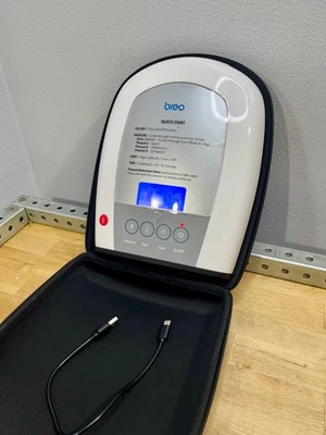 Nuevo Masajeador Eléctrico de Manos y Dedos de Palma de Acupresión Breo iPalm520 Pro con Calor Foto 1 de 4