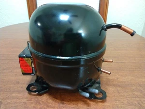 Americold Compressor SE211-1A PN 2798 0238037 R12 1623-3309 NWOB - Picture 1 of 17