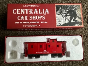 HO Illinois Central Red Caboose #9600 CCS1021 - Picture 1 of 3