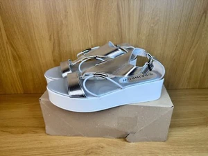 Bonprix Wedge Sandals Faux Leather Metallic Shoes Size UK 6.5 EU 40 Silver - Picture 1 of 6