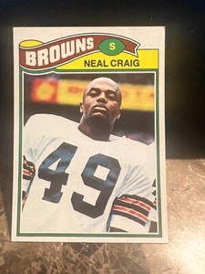 1977 Topps Cleveland Browns NFL Football Card " Pick Your Card"