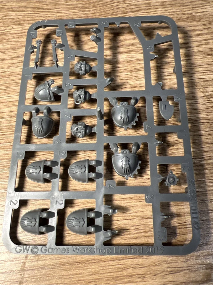 Warhammer Iron Hands Upgrades Leftovers - image 1 of 1