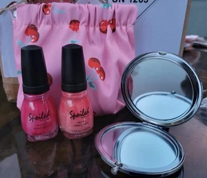 Pink nail polish duo set in pink cherry gift case with mirror - Picture 1 of 1