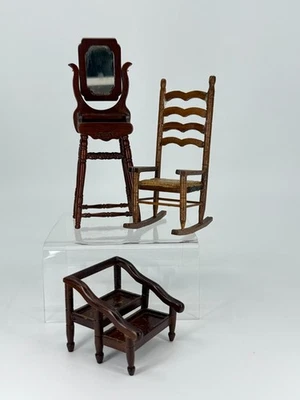 Juego de 3 muebles para casa de muñecas escalera balancín tocador de pie y taburete MADERA Foto 1 de 4