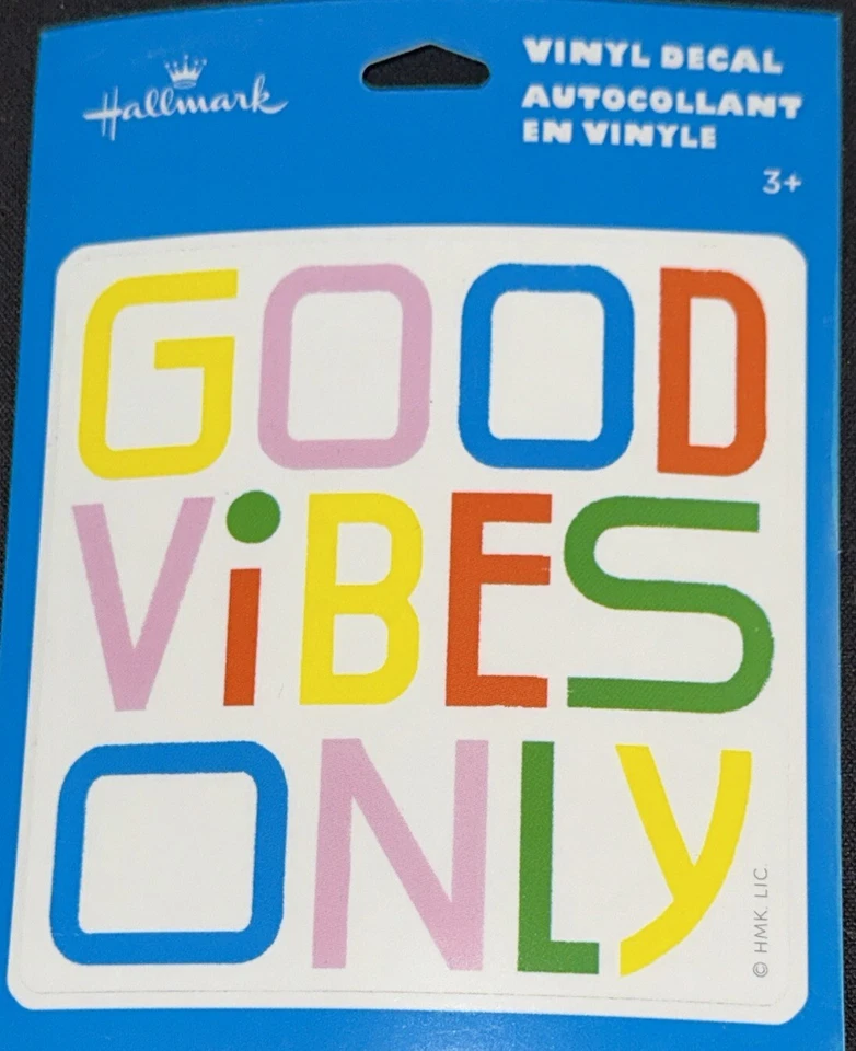 PEGATINA SOLO BUENAS VIBRACIONES✨💛✨🩷✨💙✨🧡✨💚✨3 3/4” X 3 1/2”✨BRILLANTE✨IMPRESIONANTE✨ Foto 1 de 1