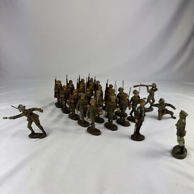  25 soldados alemanes de juguete vintage de elastolina marchando y luchando Foto 1 de 4