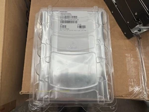 New Toshiba 4TB 3.5" SATA HDD MG04ACA400E - Picture 1 of 1