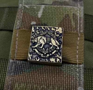 Clip de bronce para el sistema de polilla SSO💙💛 - Imagen 1 de 1