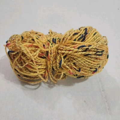 TLC Wiggles Yarn Color 黄色 丙烯酸 1.85 盎司 — 第 1/3 张图片