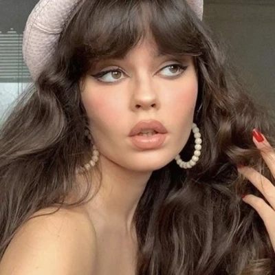 Pendientes de aro Vanessa Mooney The Daisy marfil Foto 1 de 2